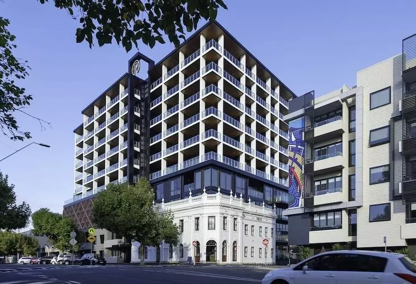 Hotelli Oaks R Suites Geelong