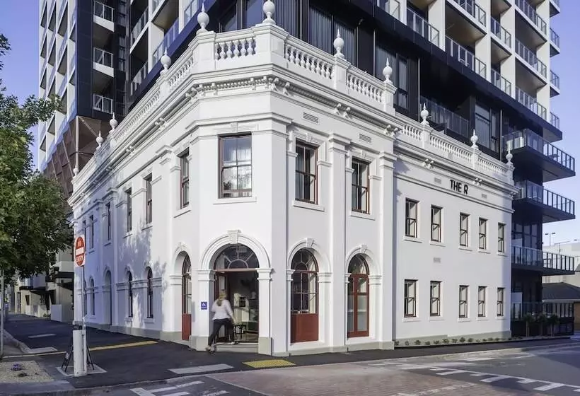 Hotelli Oaks R Suites Geelong