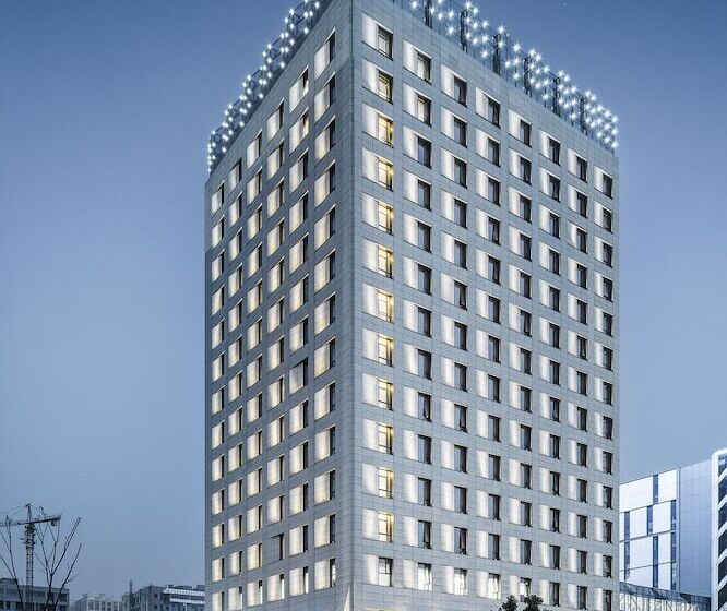 בית מלון כפרי Optical Valley Convention