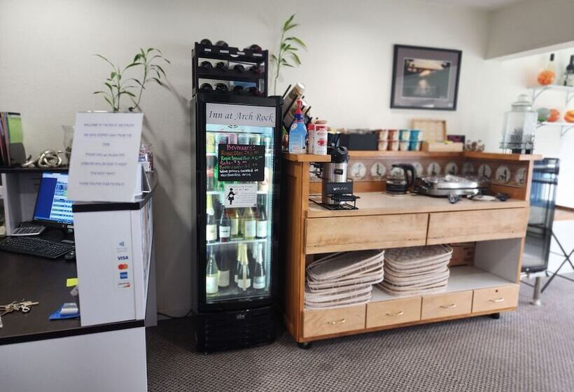 فندق صغير Inn At Arch Rock
