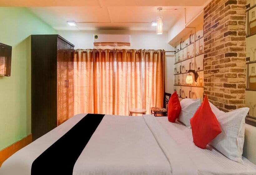 酒店 Super Capital O Divira Inn