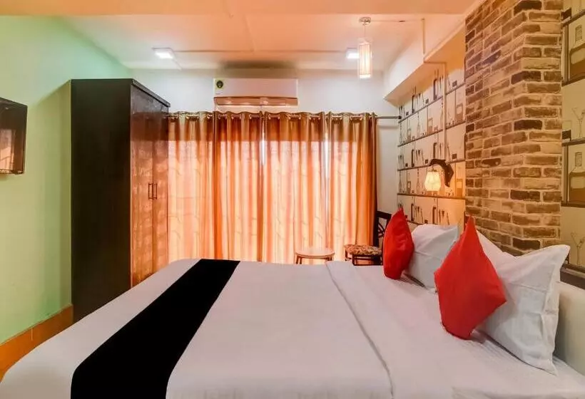 ホテル Super Capital O Divira Inn
