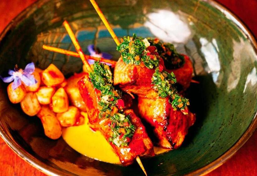 ホテル Las Qolqas Ecoresort Ollantaytambo