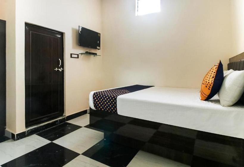 בית מלון כפרי Spot On 72514 Arnav And Restaurant