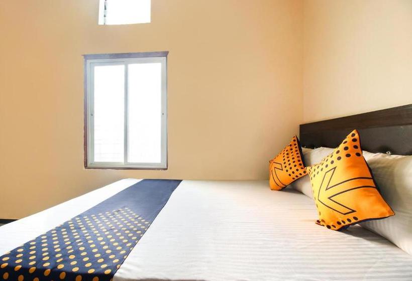 בית מלון כפרי Spot On 72514 Arnav And Restaurant