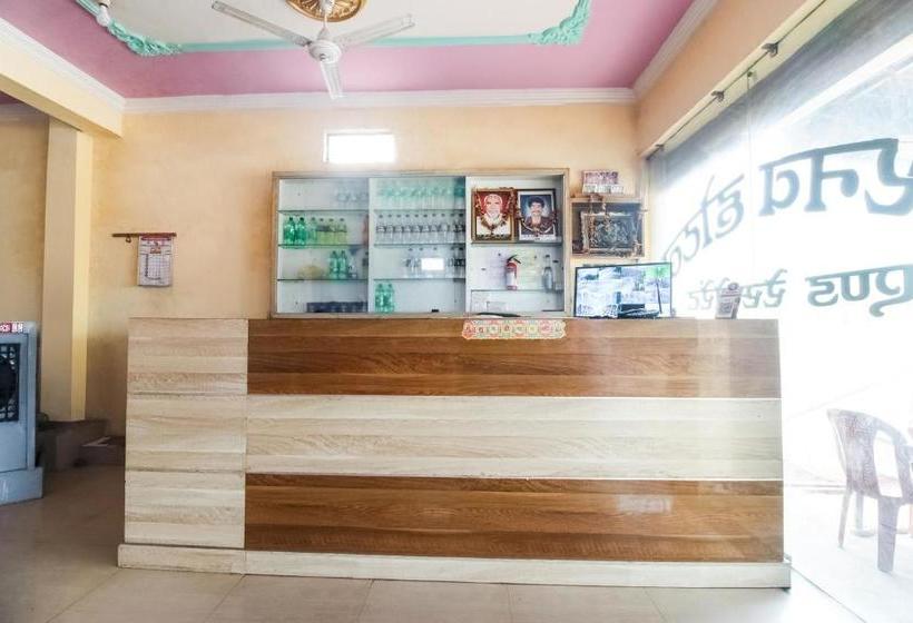 בית מלון כפרי Spot On 72514 Arnav And Restaurant