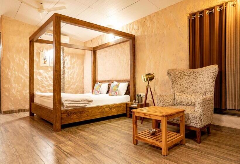 Отель The Satpura Panchtatva Villa