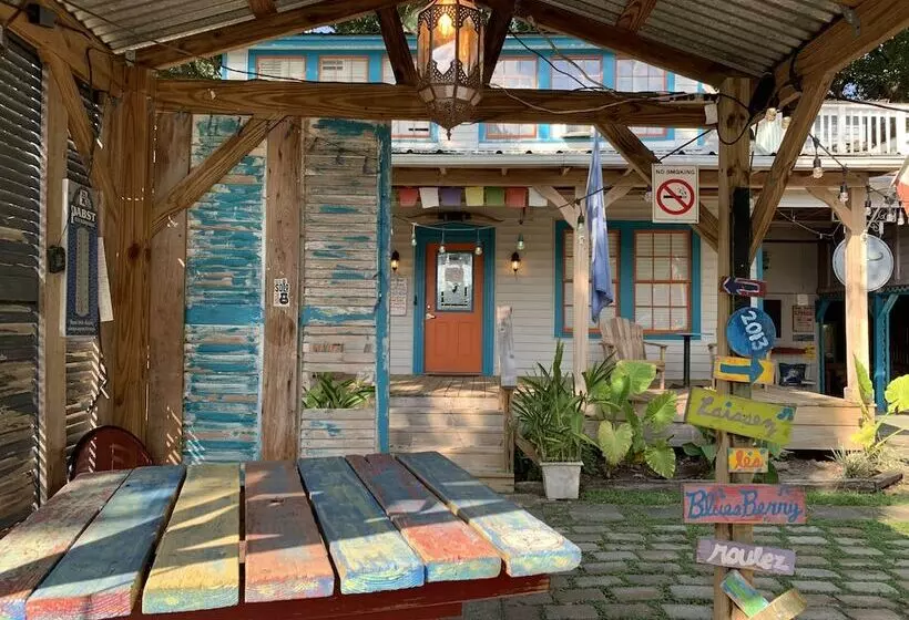 Retkeilymaja Blue Moon Guest House