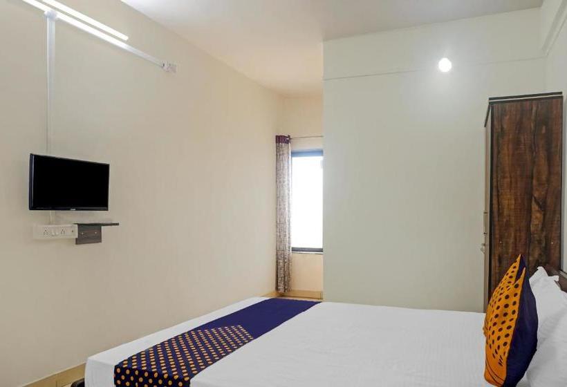 ホテル Spot On 75778 Shiv Sai Inn