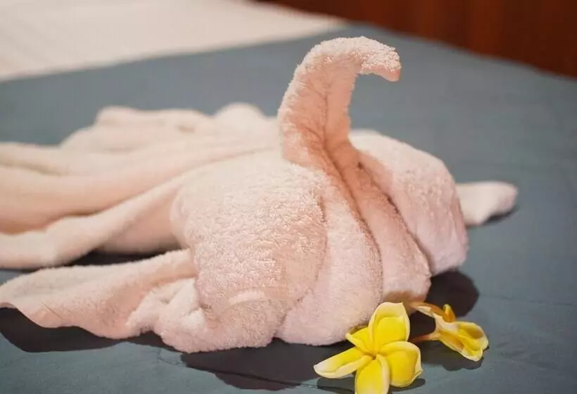 ホテル Granada Inn Palu