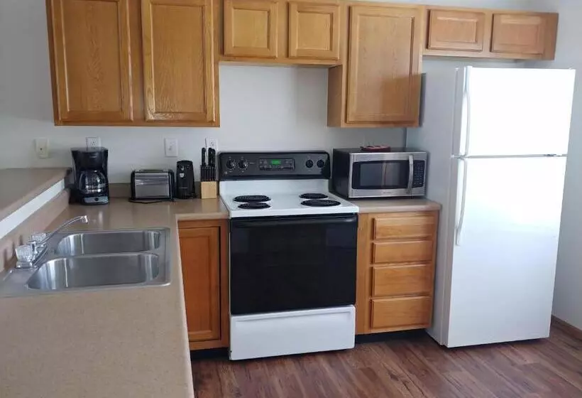 هتل Nauvoo Vacation Condos And Villas