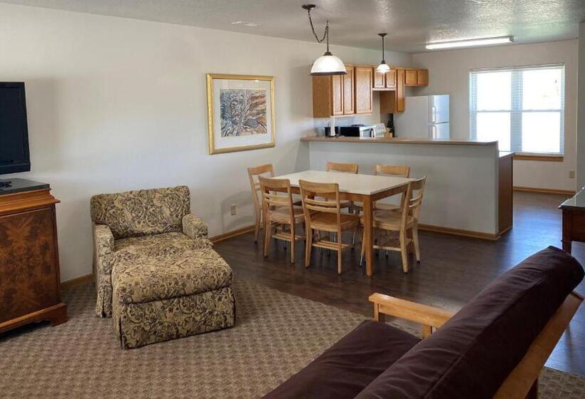 בית מלון כפרי Nauvoo Vacation Condos And Villas