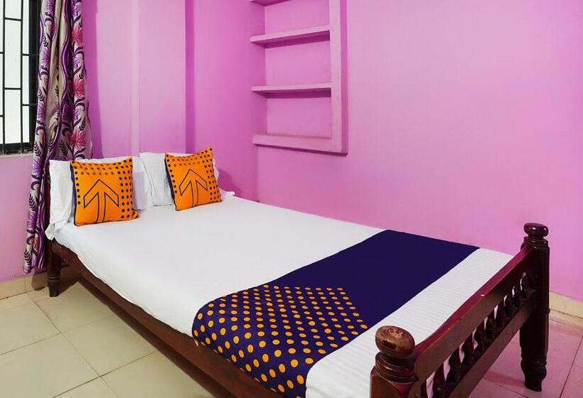 בית מלון כפרי Spot On Rohini Residency Kadampuzha