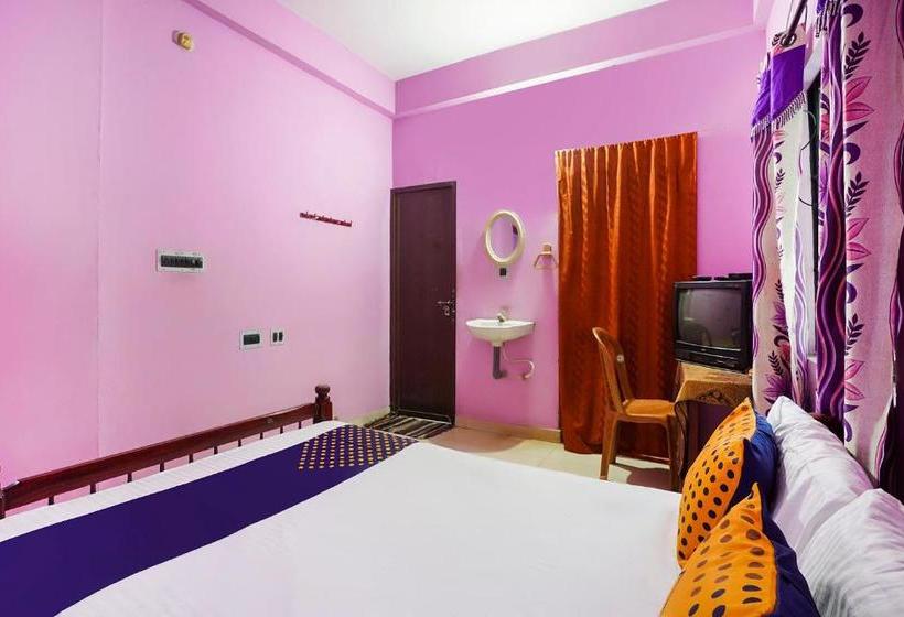 בית מלון כפרי Spot On Rohini Residency Kadampuzha