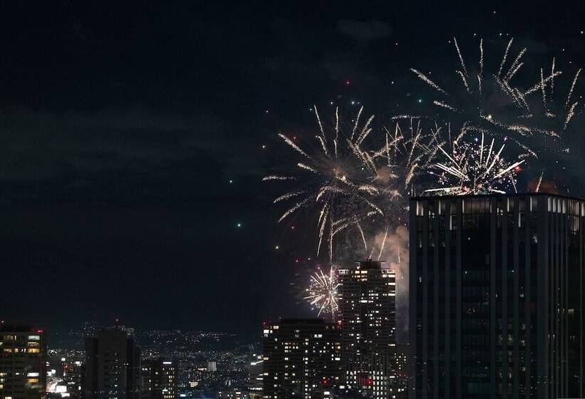 בית מלון כפרי W Osaka