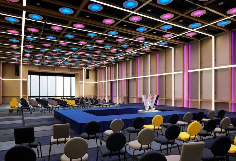 בית מלון כפרי W Osaka