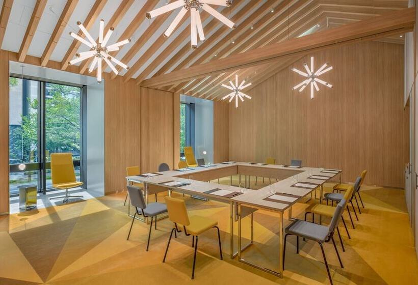 בית מלון כפרי W Osaka