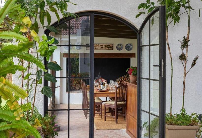 پانسیون Deux Frères Wine Estate & Luxury Villas