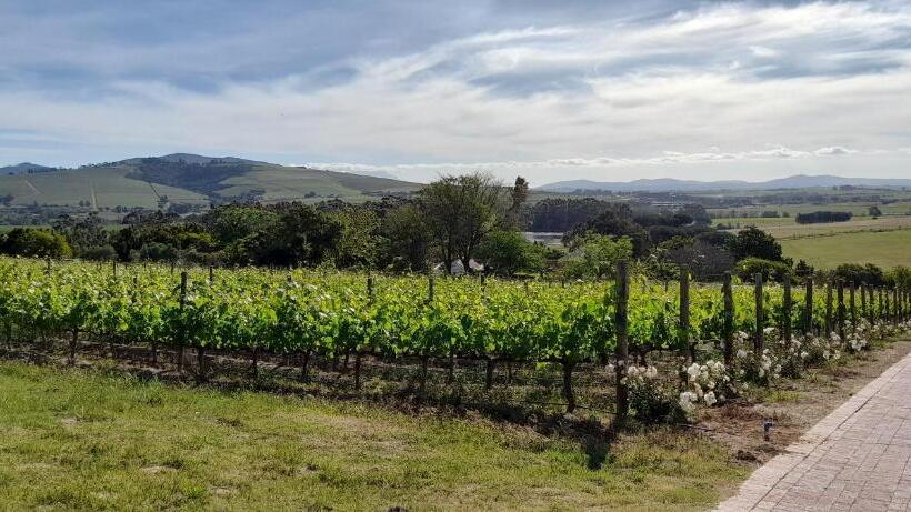 پانسیون Deux Frères Wine Estate & Luxury Villas