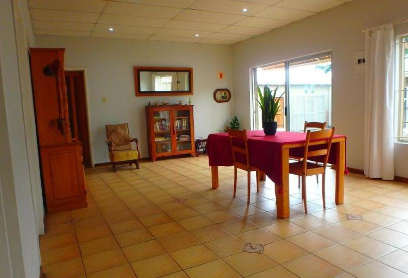 Pension The Lantern Guesthouse