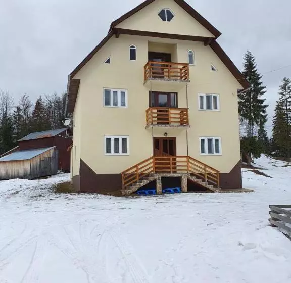 Pensiunea Poarta Lui Ionele