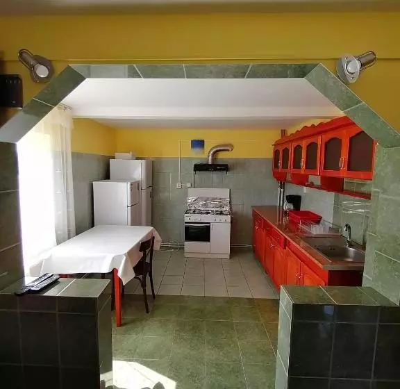 Pensiunea Poarta Lui Ionele