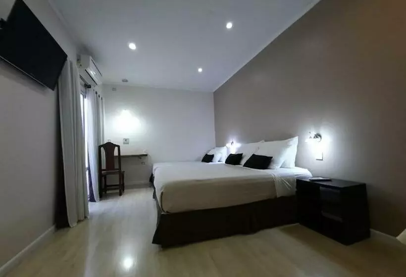 هاستل Posada Del Angú