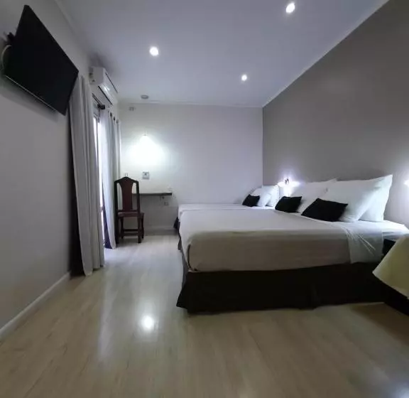 هاستل Posada Del Angú