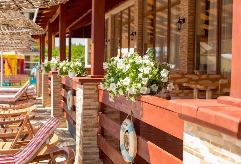 Hotel Kovcheg