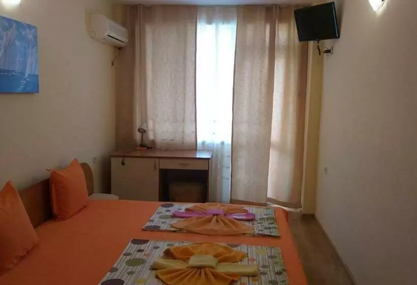 پانسیون Ivanovi Guest House