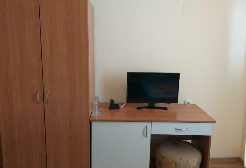 پانسیون Ivanovi Guest House