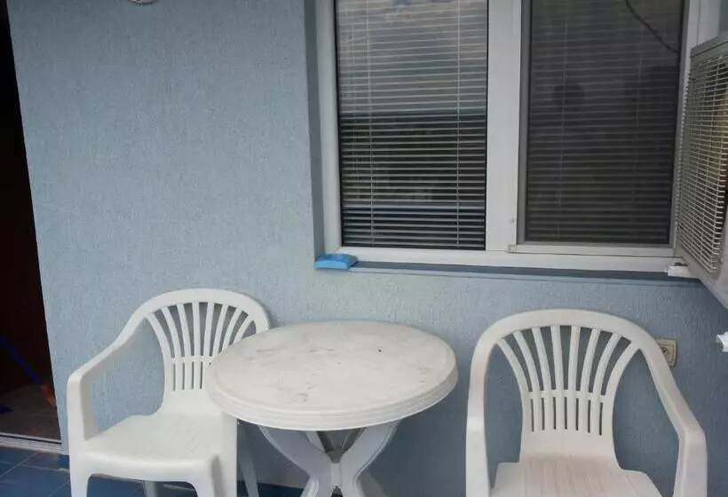 پانسیون Ivanovi Guest House