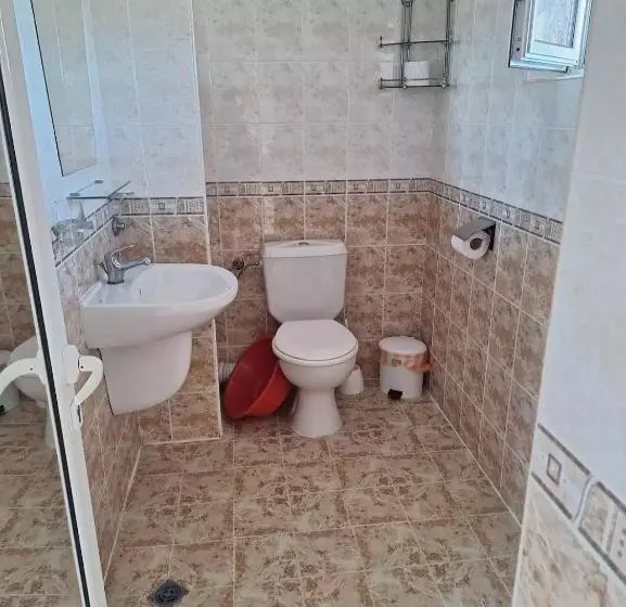 پانسیون Ivanovi Guest House
