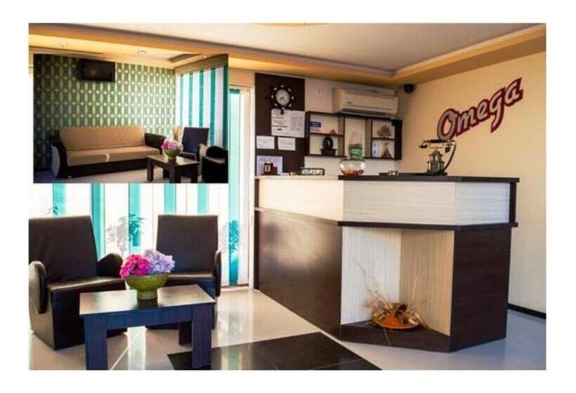 بنسيون Omega Mamaia Nord