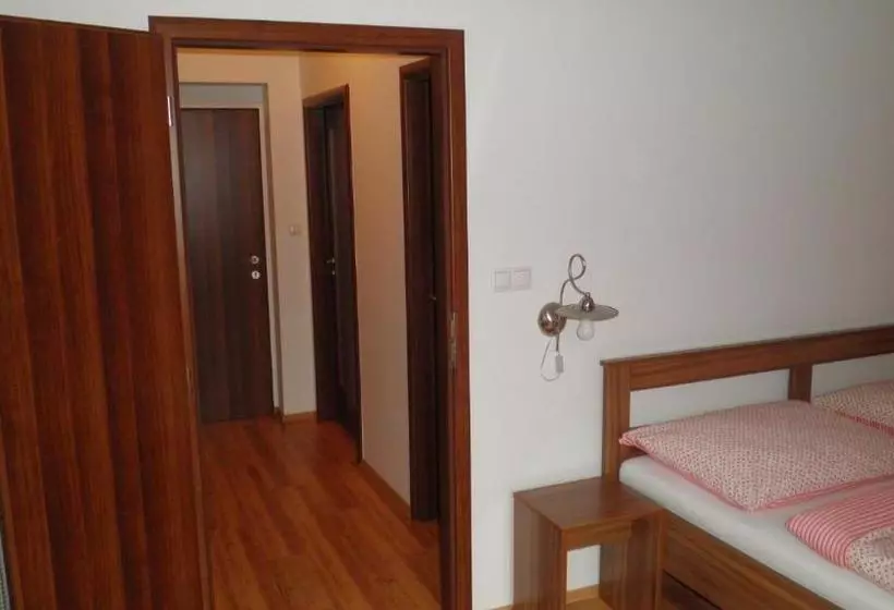 Majatalo Penzion Inspira