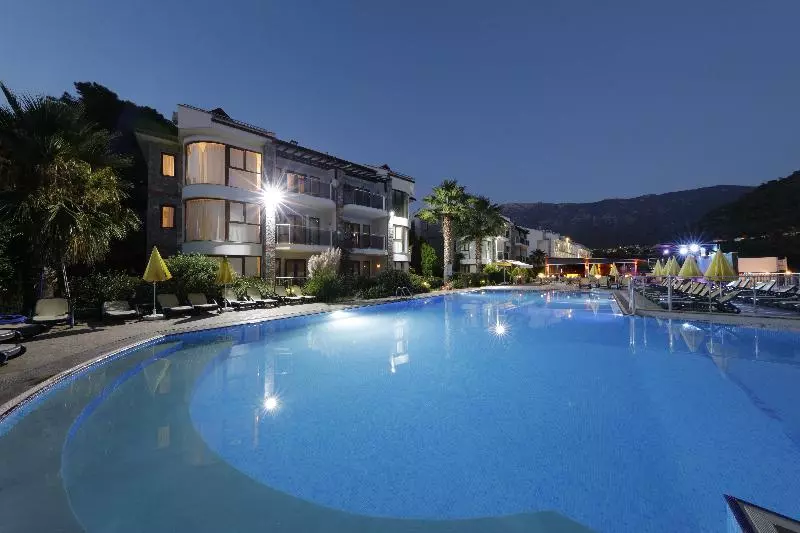 Golden Life Heights Deluxe Suite Hotel   Adults Only