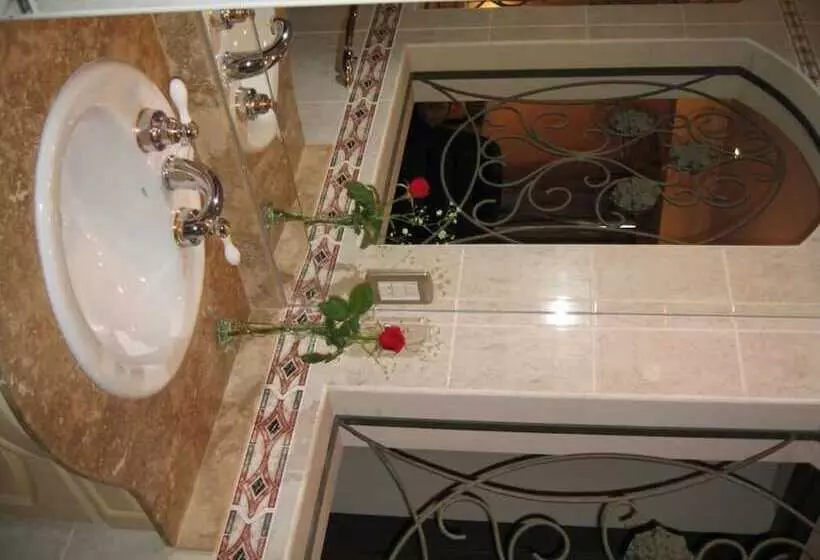 هتل Altezza Apart Suites