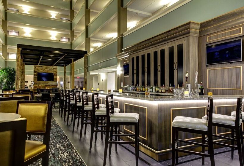 فندق Embassy Suites Williamsburg