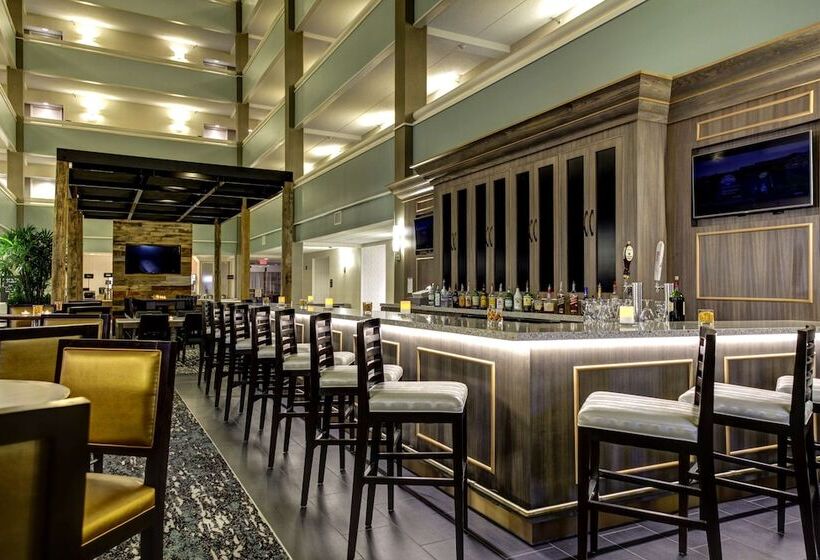 فندق Embassy Suites Williamsburg