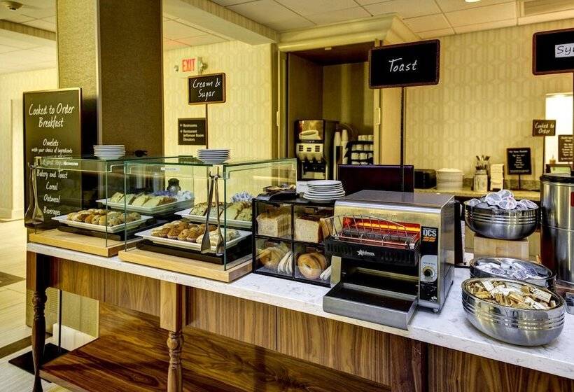 فندق Embassy Suites Williamsburg