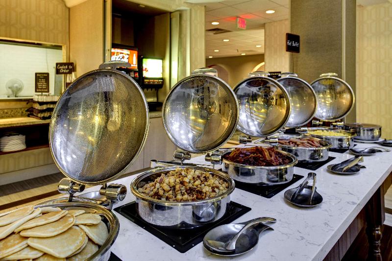 فندق Embassy Suites Williamsburg