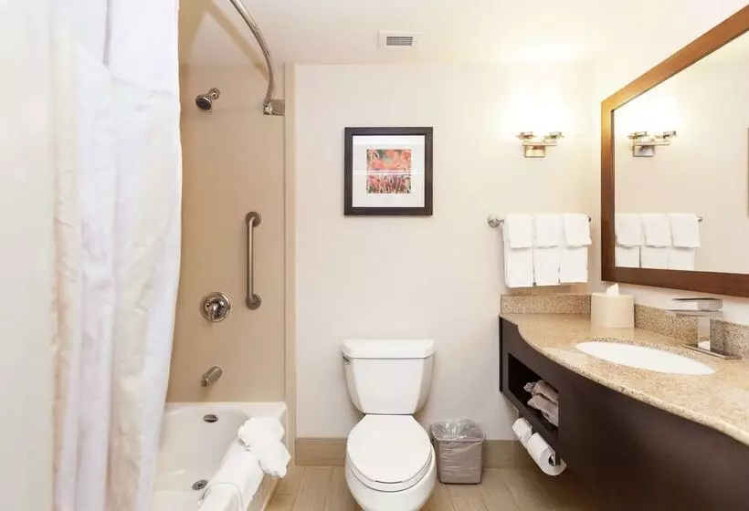 Отель Hilton Garden Inn Palm Springs Rancho Mirage