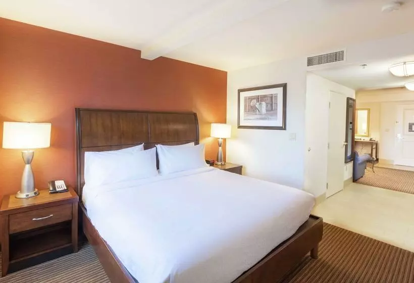 Отель Hilton Garden Inn Palm Springs Rancho Mirage