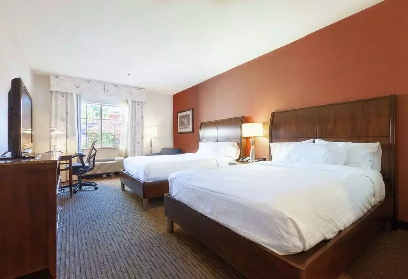 Отель Hilton Garden Inn Palm Springs Rancho Mirage