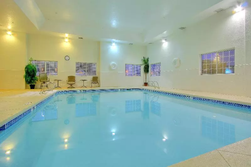 ホテル Holiday Inn & Suites Albuquerque Airport, An Ihg