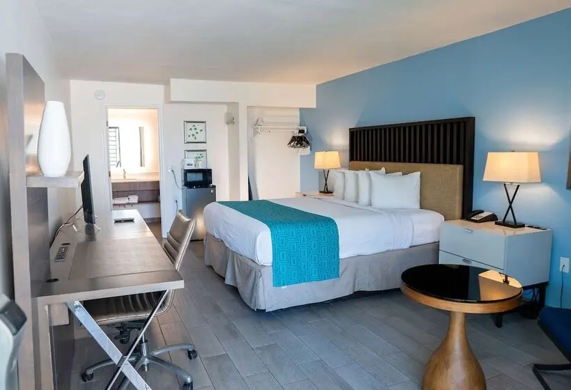 Отель Howard Johnson By Wyndham Clearwater Dunedin