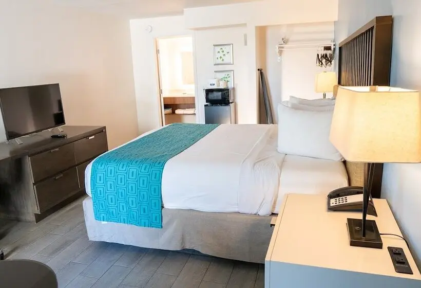 Отель Howard Johnson By Wyndham Clearwater Dunedin