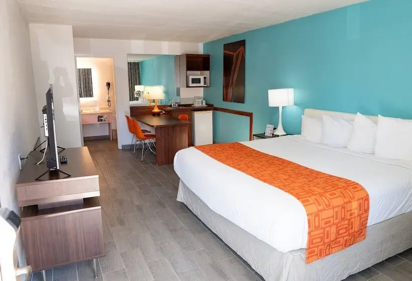 Отель Howard Johnson By Wyndham Clearwater Dunedin