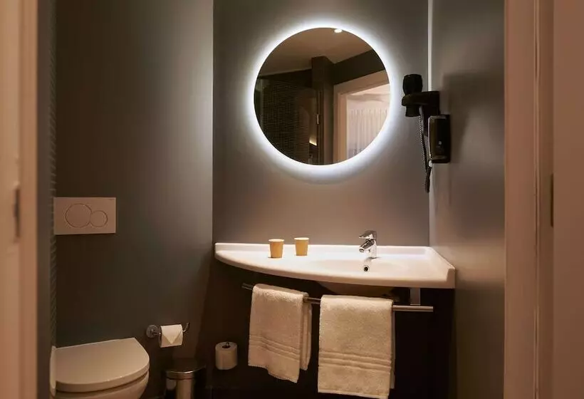 هتل Ibis Madrid Aeropuerto Barajas