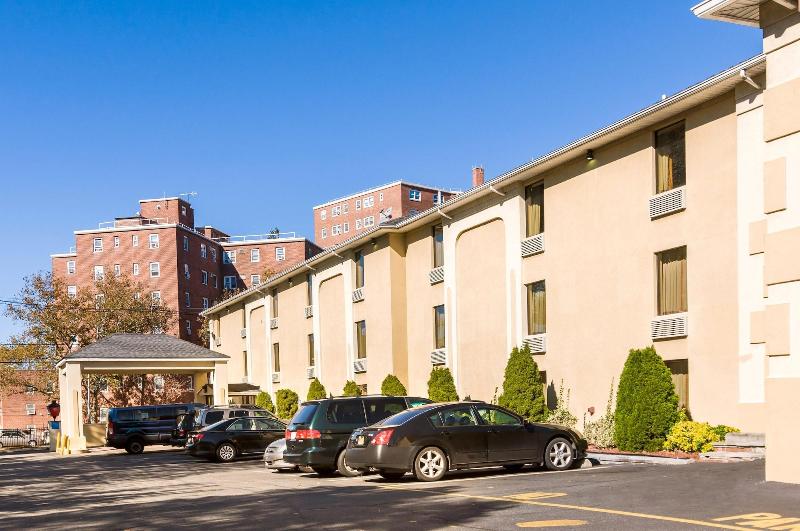 فندق Red Carpet Inn Newark Irvington Nj